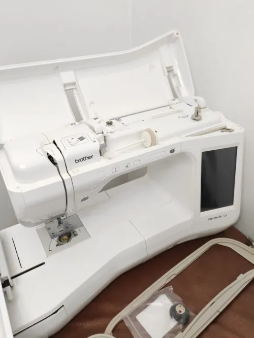 Machine broderie brother innovis v3