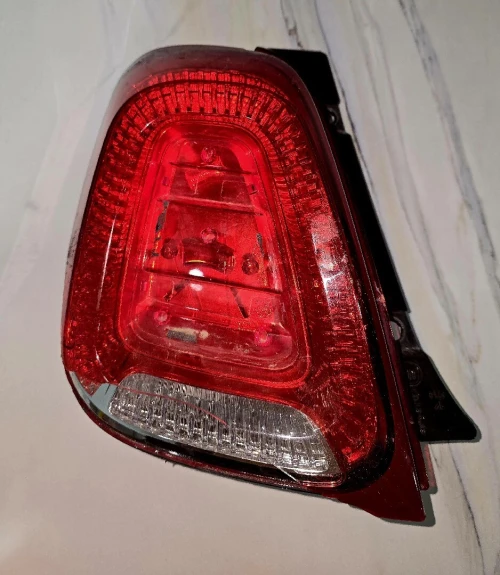 Feu arrière gauche fiat 500 dolcevita 2023