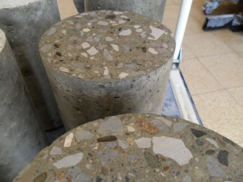 ESSAIS SUR BÉTON