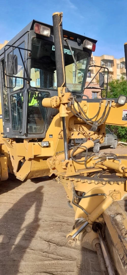 نيفلاز Niveleuse Champion 720A VHP series VI 