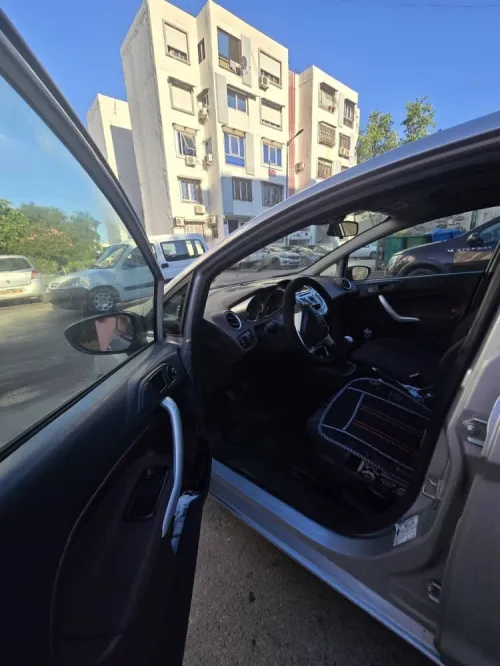 Ford Fiesta 2011 Titanium Sport pack