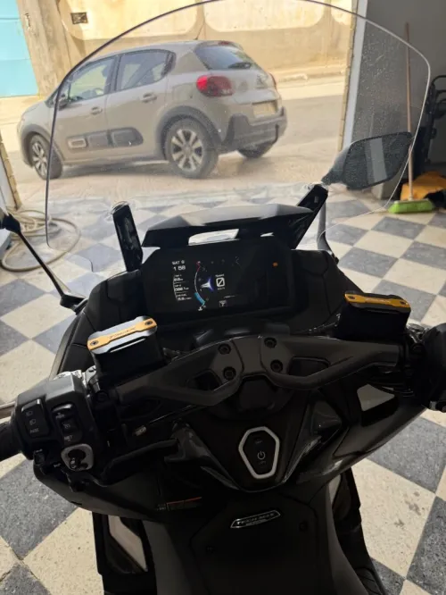 Yamaha T max 560 2022
