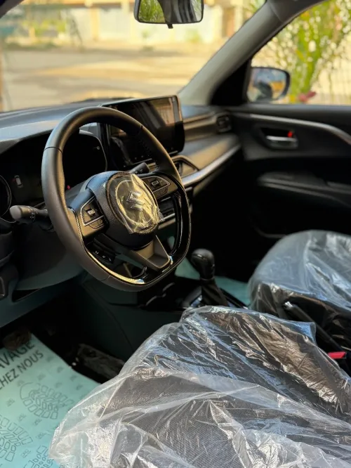 Suzuki Swift 2025 GLX
