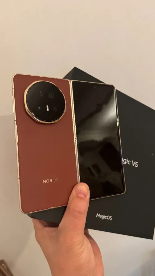 HONOR MAGIC V5