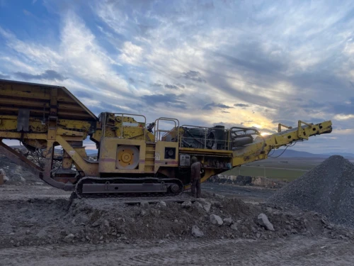 Metso concasseur LT1213 à percussion 