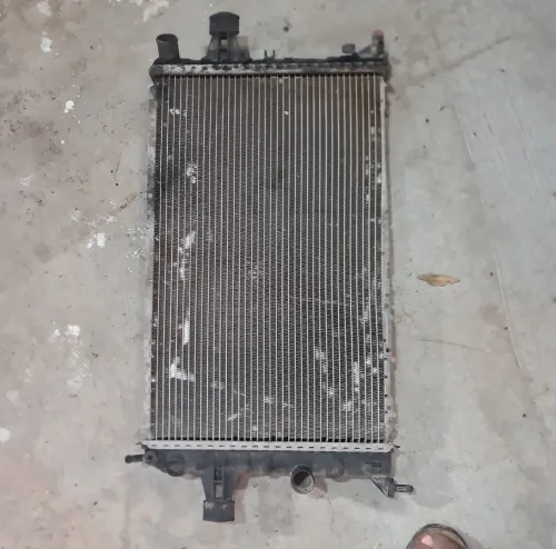 Radiateur opel zafira 2.0l