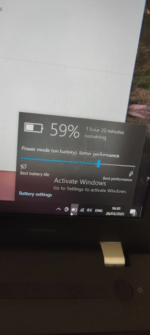 Lenovo i7 6eme/AMD r7/16Gb/256Gb/batterie 3h/15.6"