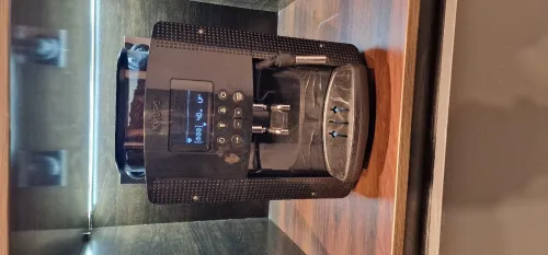 Krups Essential, Machine à café grain, Expresso automatique, 2 tasses simultanées, Ecran LCD, Nettoyage automatique, Buse vapeur, Pot à lait inox Cappuccino, Noire, EA816031