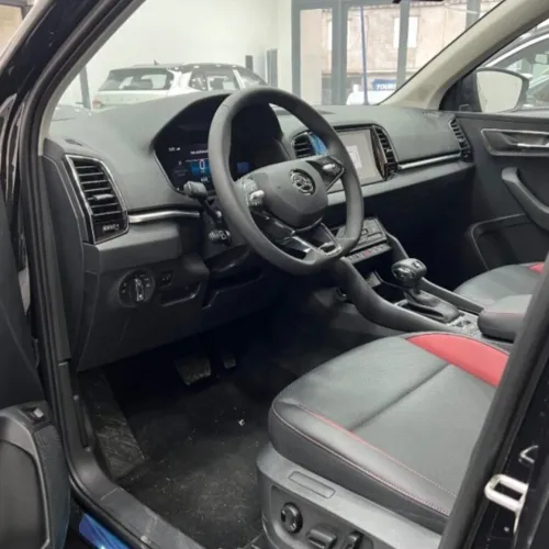 Skoda Karoq 2025 Luxury Toute option noire