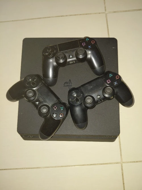 PS4 SLIM