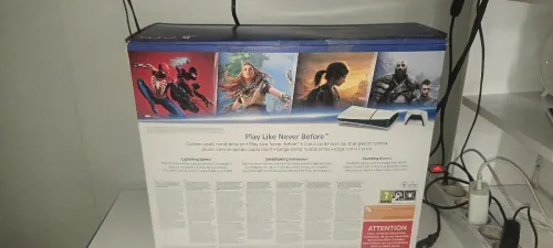 Play station 5 slim + cd assassin's creed black flag