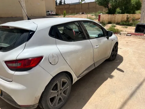 Renault Clio4 2015 1.2ess