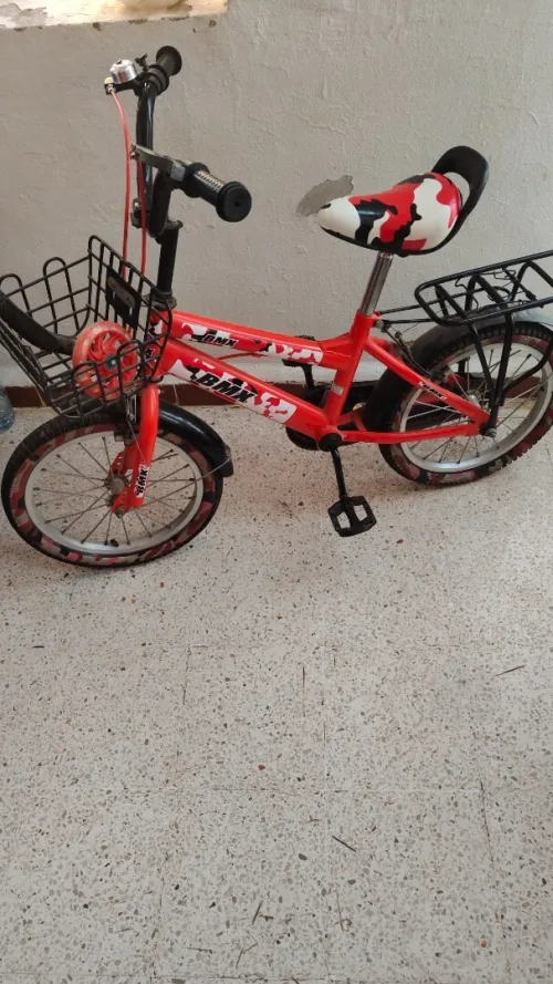 À vendre un vélo 16 pousse