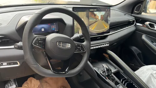 Geely Coolray 2025 