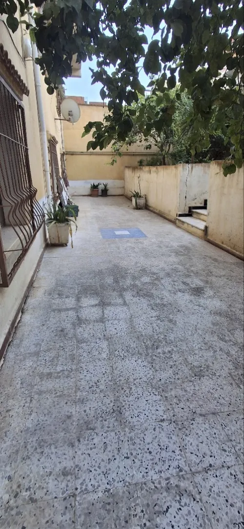Location Appartement Niveau de villa F5 Alger Baba hassen