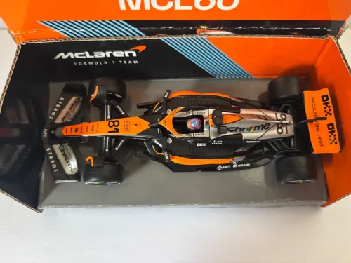 Miniature F1 1/43