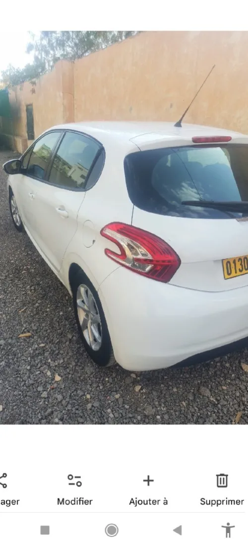 Peugeot 208 2015 Active