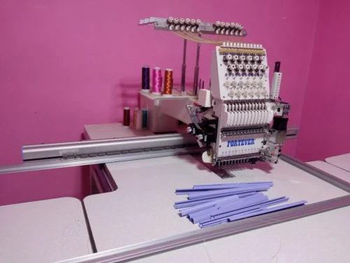 Vendre machine broderie industrielle
