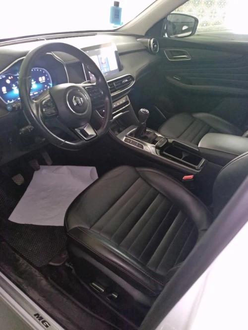 MG ZS 2023 HS