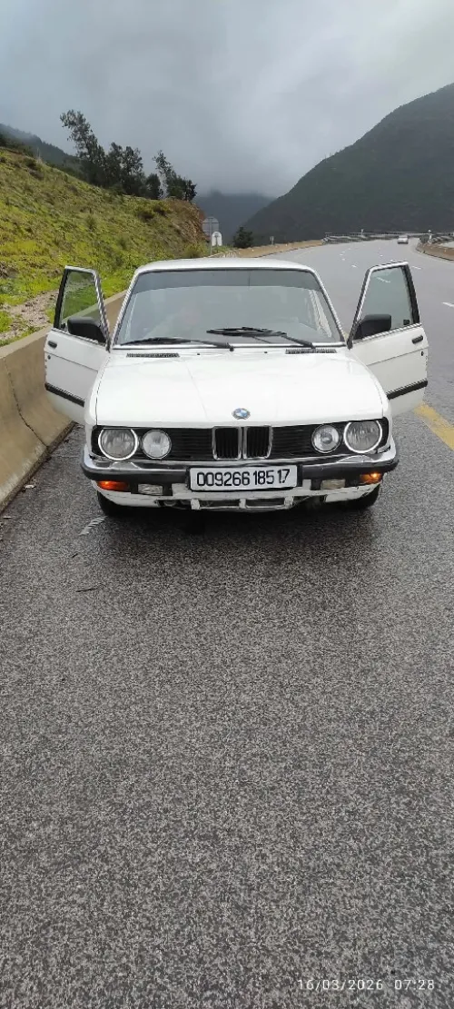 BMW Série 5 1985 E28