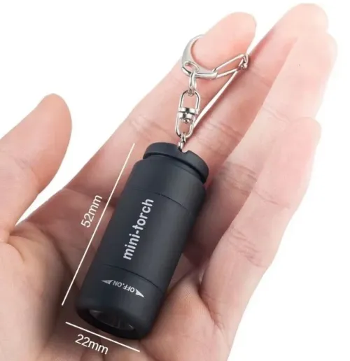 Mini Lampe Torche Rechargeable USB Portative - Ultracompacte, Puissante Porte-clés Intégré
