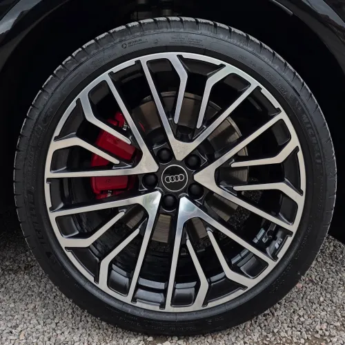 Audi Q5 2025 Sline