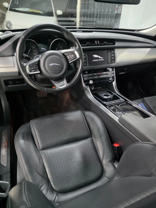 Jaguar XF 2019 25T