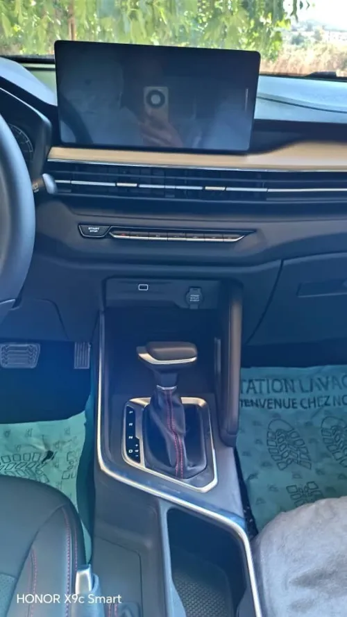 Livan X3 Pro  2025 Automatique (Avec toi ouvrant )