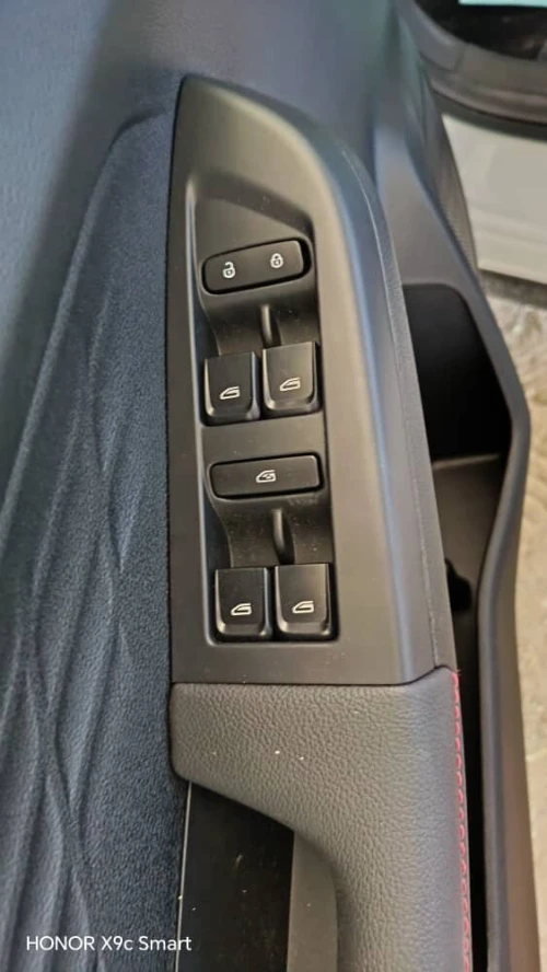 Livan X3 Pro  2025 Automatique (Avec toi ouvrant )
