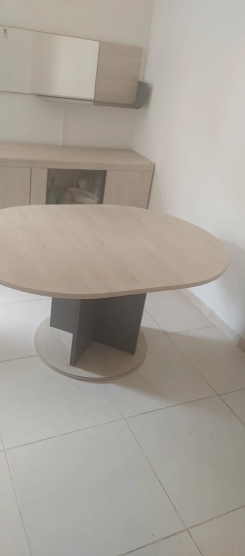 Table à manger avec bahut et miroir