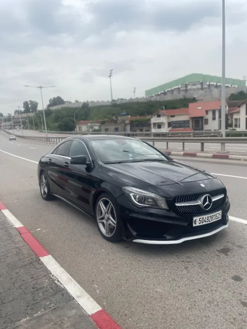 Mercedes CLA 2015 Coupé Exclusif + AMG 