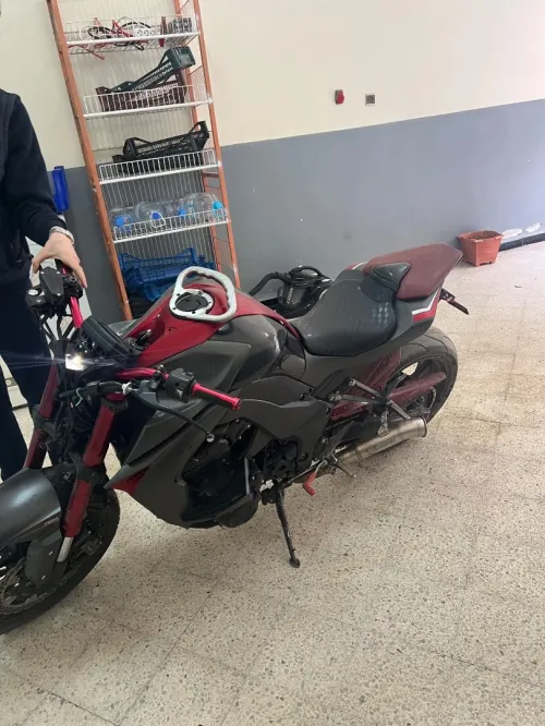 Kawasaki Z1000R 2016