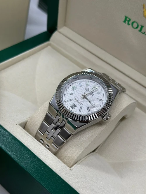 LAND-DWELLER ROlEX