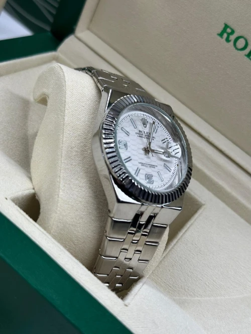 LAND-DWELLER ROlEX