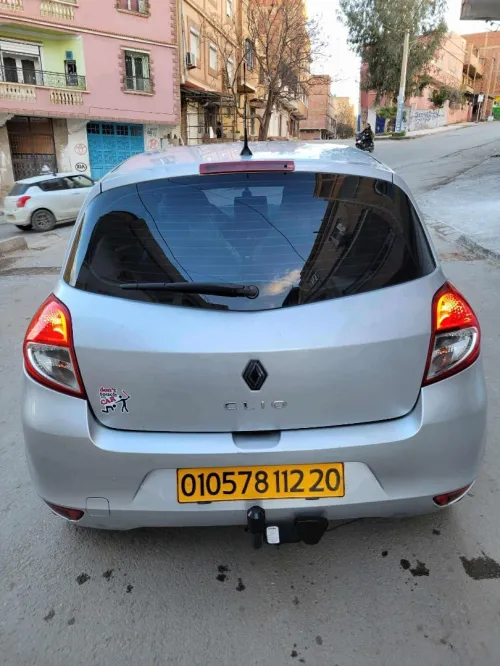 Renault Clio 3 2012 Night and Day