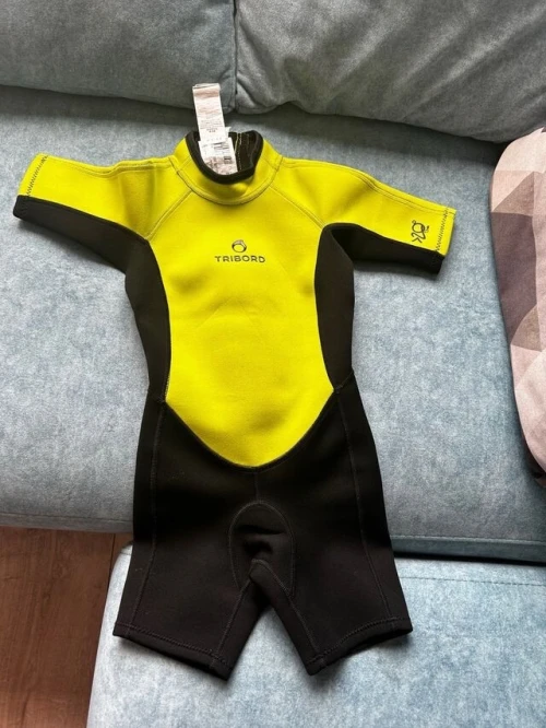 Shorty de natation et plongée ( chasse)et surfpour les enfants et les adultes male et femme