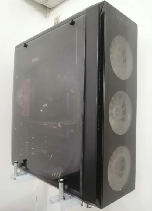 PC GAMING Intel i5-9600K / 24GB RAM / 240GB SSD + 1TB HDD / Radeon RX 570 4GB 