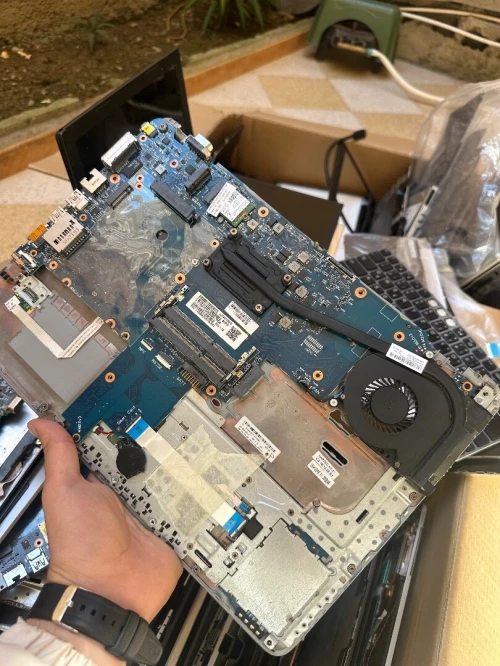 VENTE CARTE MÈRES LAPTOP LOTS & DÉTAIL