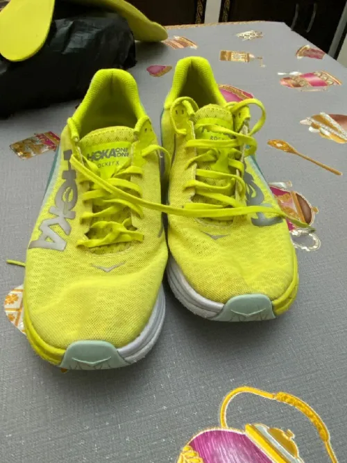 Nike kyrie irving hoka