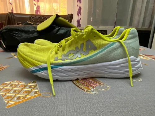 Nike kyrie irving hoka