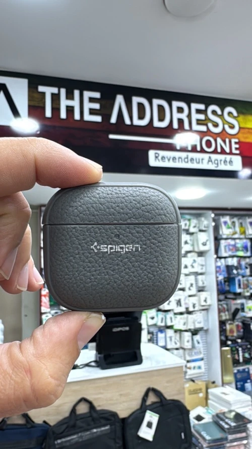 Coque spigen AirPods 4