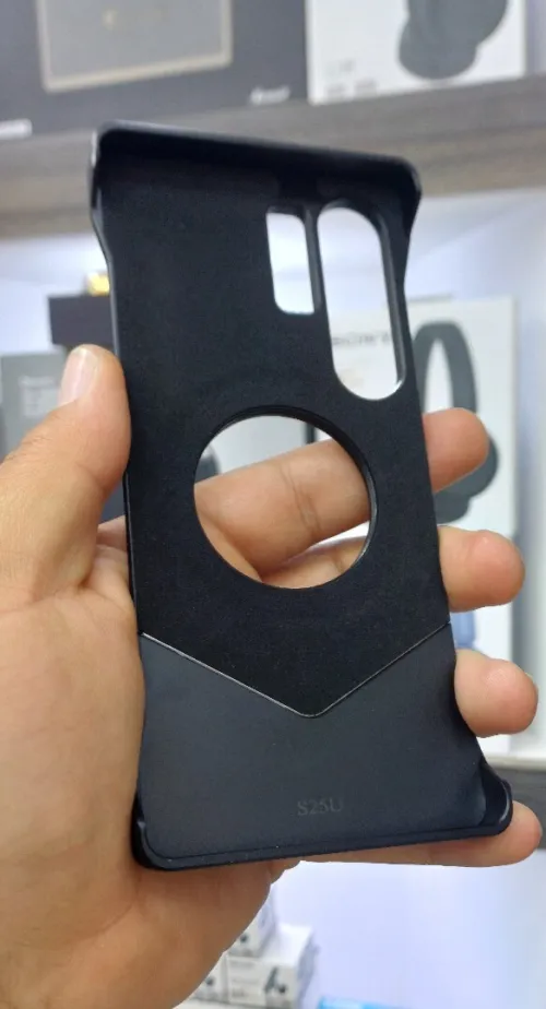 Coque Antichoc  S25Ultra métal et doc en bois avec support magsafe