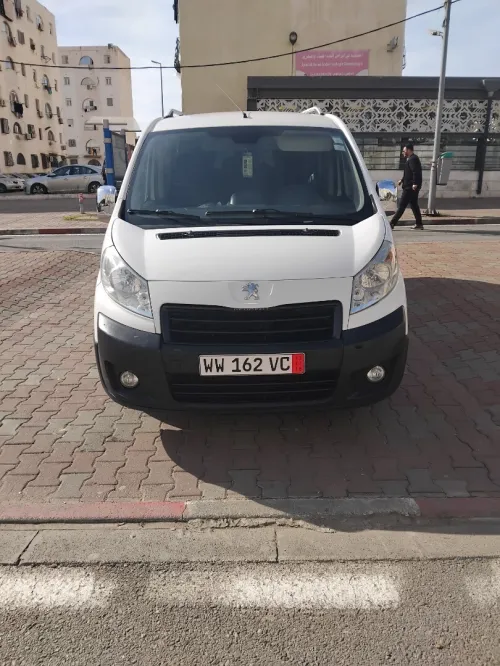 Peugeot Expert 2018 V.U Court