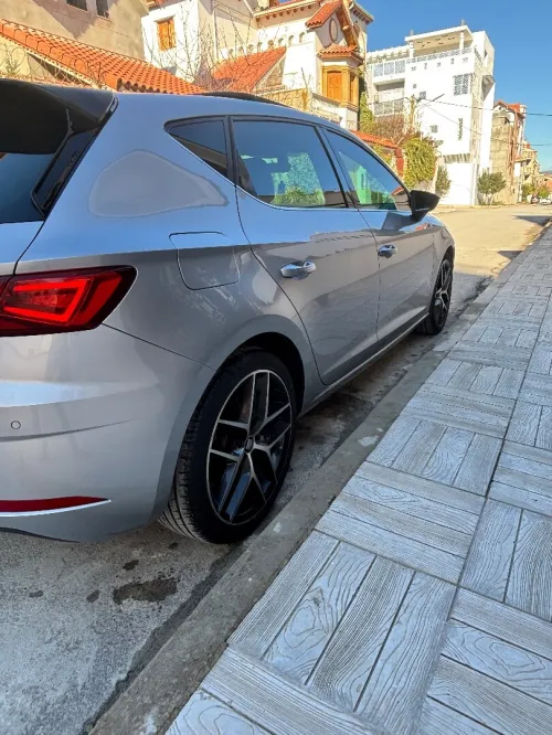 Seat Leon 2019 beats