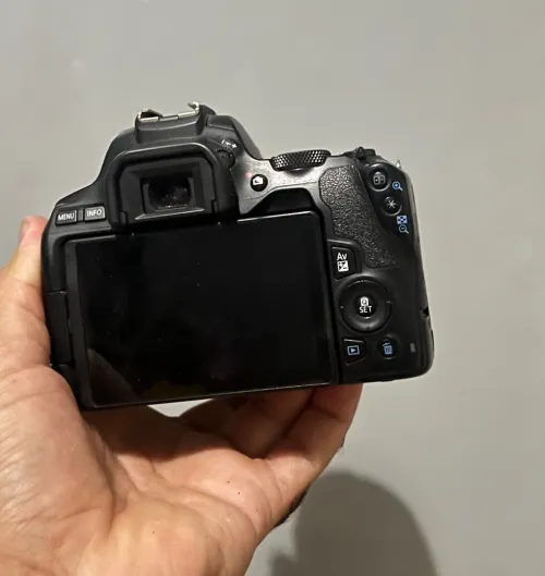 Camera canon 250 d
