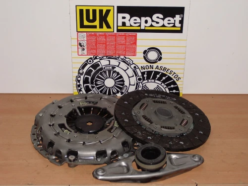 KIT D 'EMBREYAGE BMW E60 525D