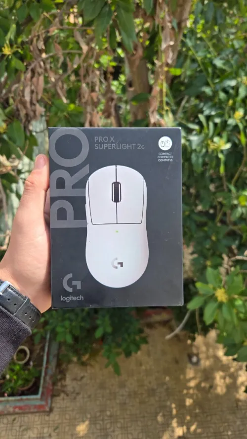 Logitech G Pro X Superlight 2c  Souris Gaming Sans Fil Ultra Légère (Version Compacte)