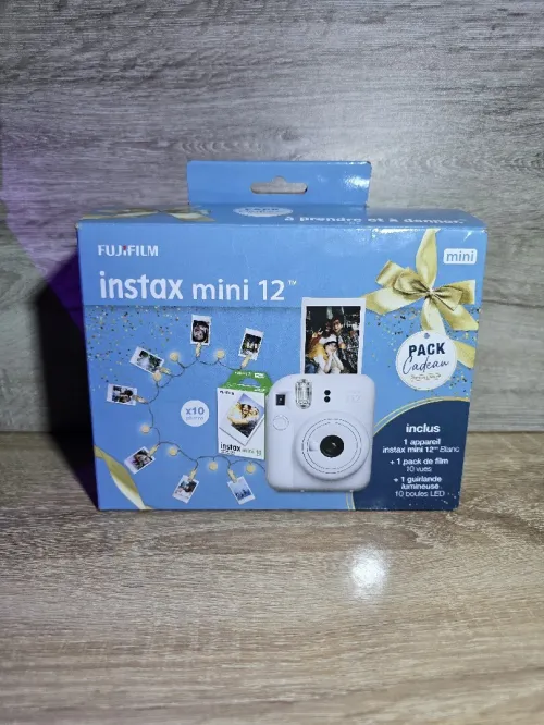 Fujifilm Instax Mini 12 Pack Cadeau  Appareil Photo Instantané + Film + Guirlande LED