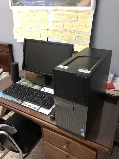 Ordinateur Dell Optiplex i5 PC avec Bureau 8Gb RAM 500Gb HDD Avec Écran, Clavier, Souris et Baffes