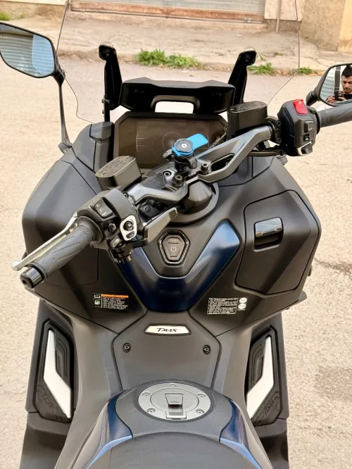 Yamaha Tmax 562 sx 